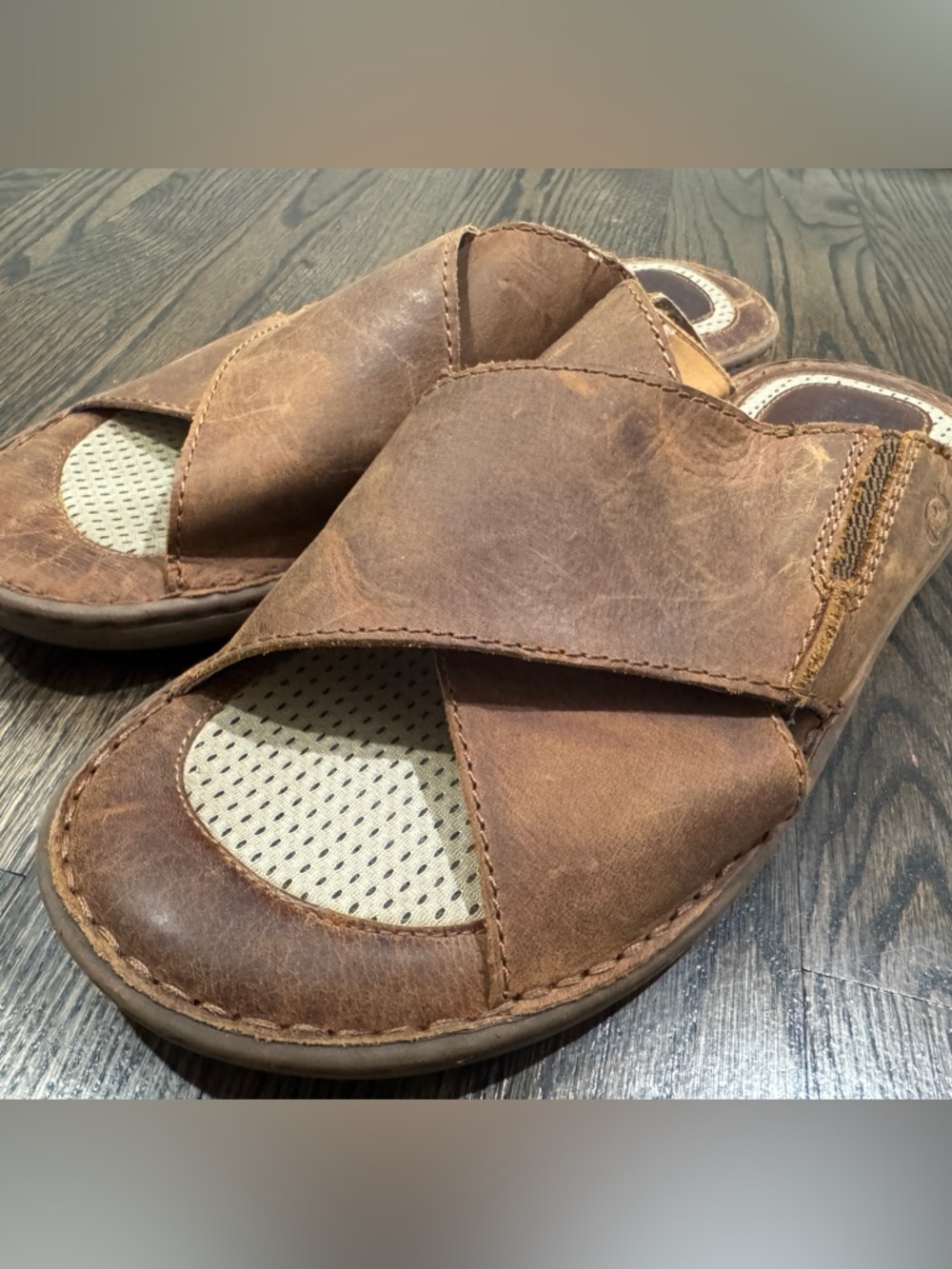 Born • Men’s Hesi Leather Brown Slide Sandals (13) - Picture 4 of 7